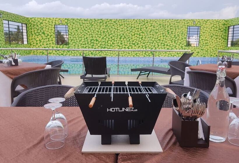 Hotel Sterling V Grand Madurai