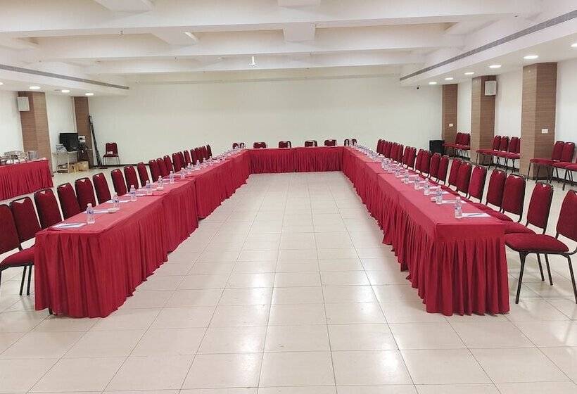 Hotel Sterling V Grand Madurai