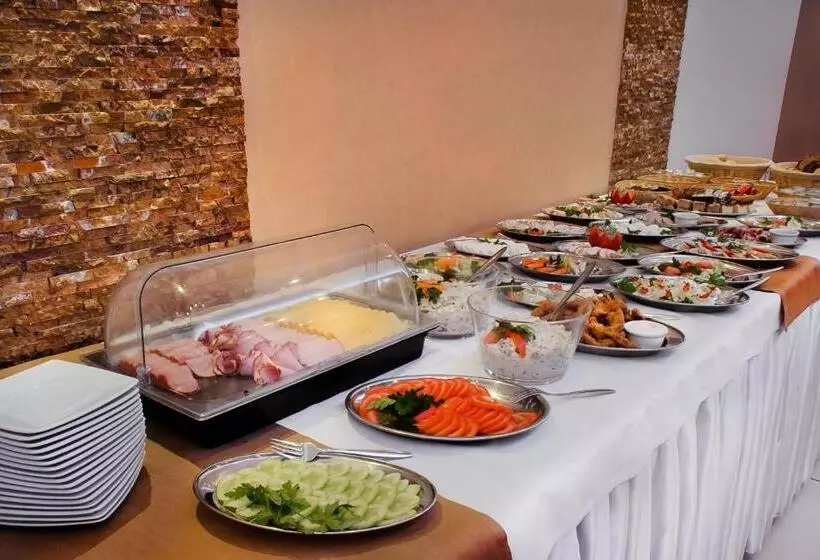 فندق Trzy Korony