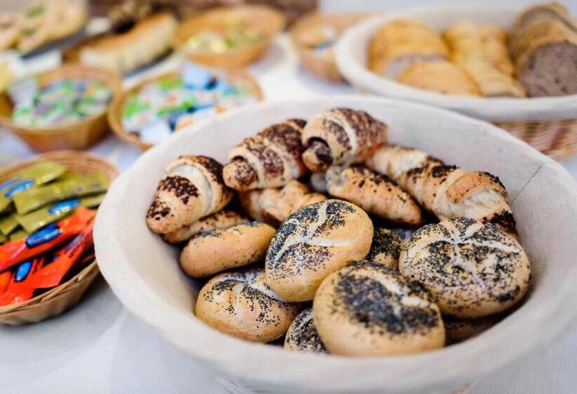 Отель Trzy Korony