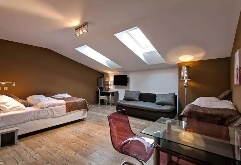 فندق U Tří Hrušek Suites & Apartments