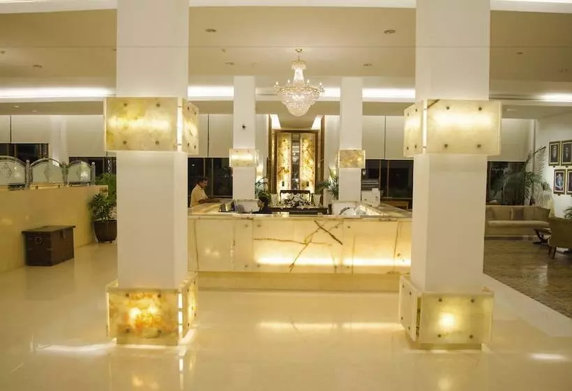 Zaver Pearl Continental Hotel Gwadar