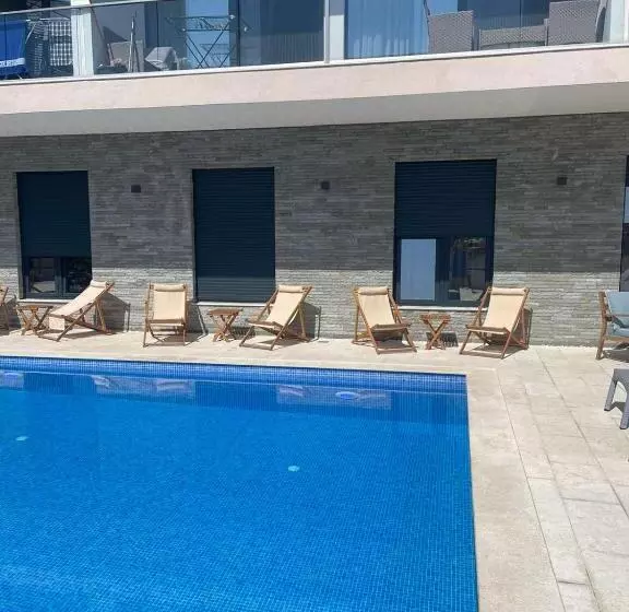 هتل Elia Residence