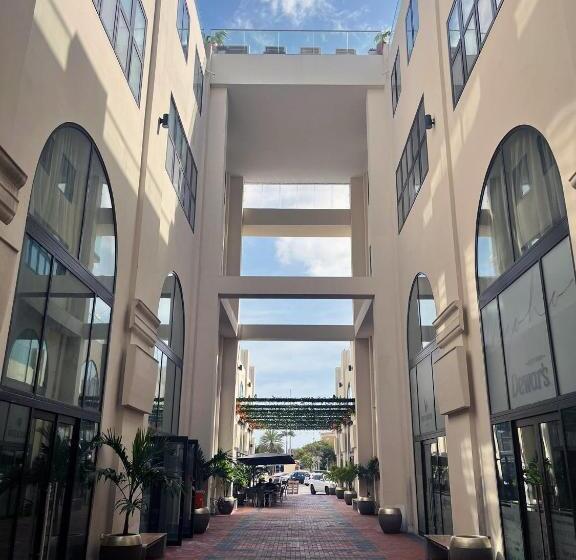 Elements Hotel & Shops Curaçao