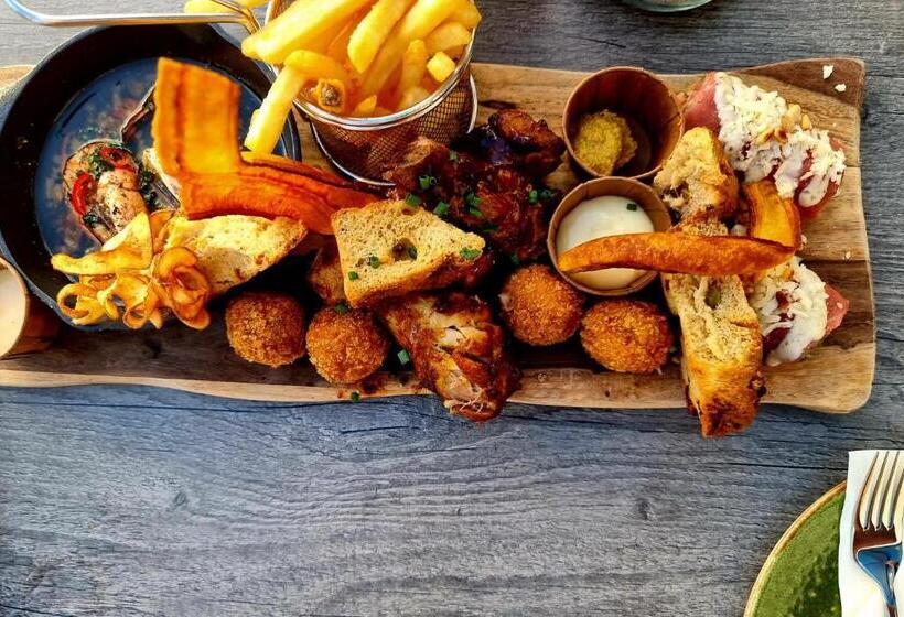 Elements Hotel & Shops Curaçao