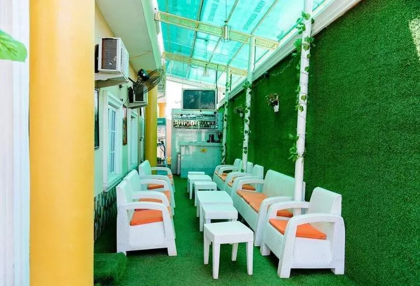 هتل Golden Movida