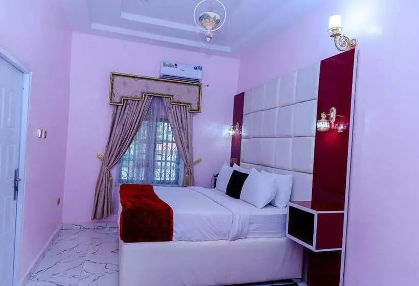 هتل Golden Movida