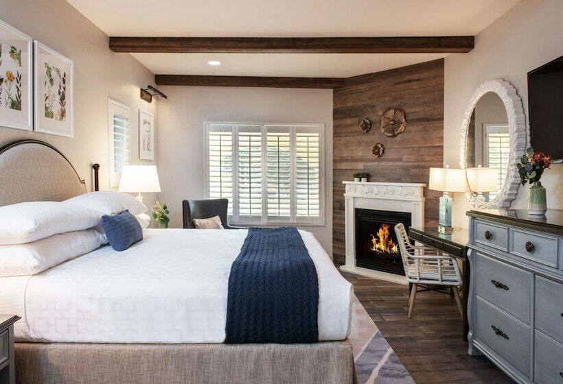 Отель The Lodge At Healdsburg, Tapestry Collection By Hilton