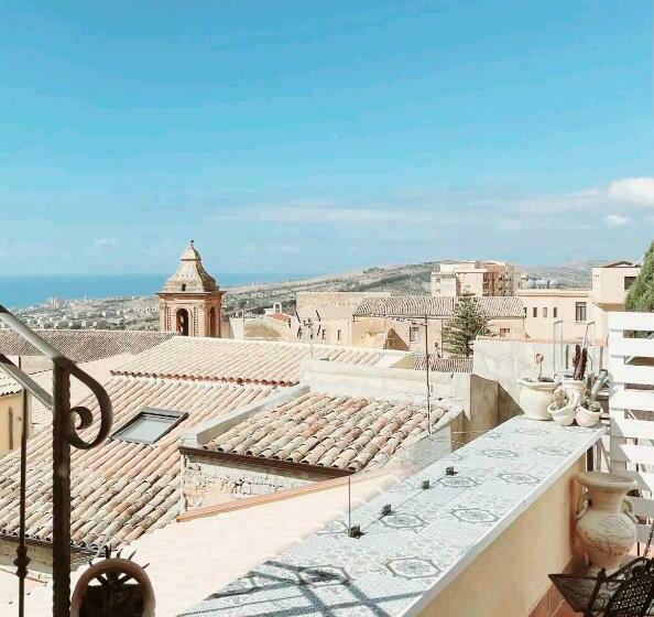 بنسيون La Mennulara La Terrazza Del Centro Storico