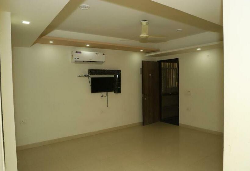 Brajvillas Family Suit