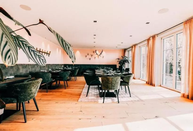 ホテル Kh1897 I Kirchenwirt Hofer