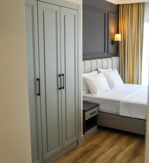 Отель Fontana Verde