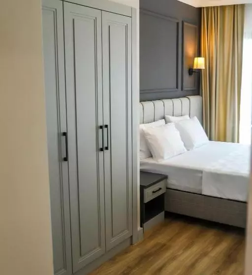 ホテル Fontana Verde