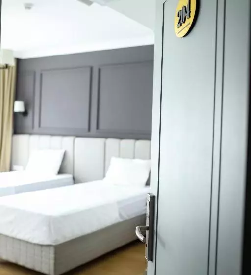 ホテル Fontana Verde