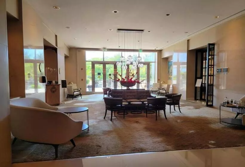 هتل Four Seasons Suite