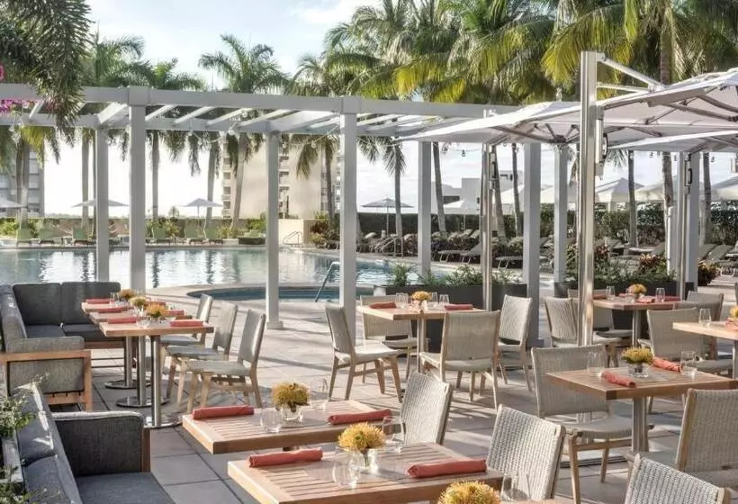 هتل Four Seasons Suite