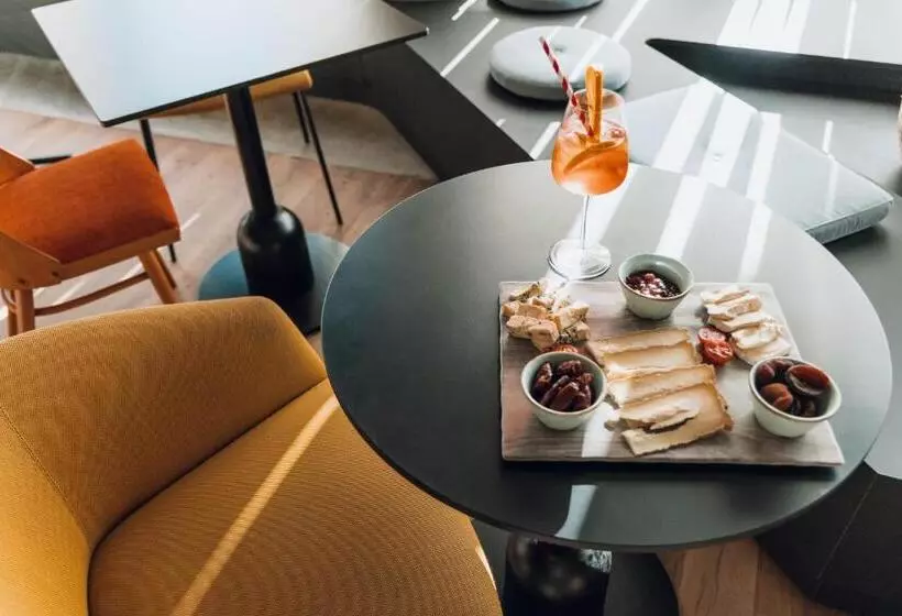 Greet Hotel La Rochelle Centre