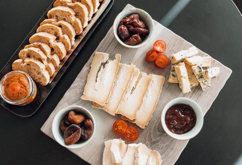 Greet Hotel La Rochelle Centre