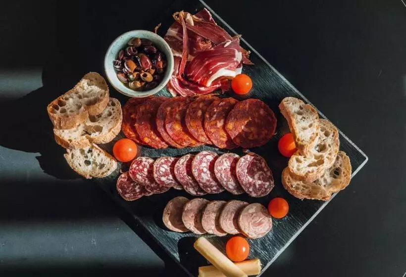 Greet Hotel La Rochelle Centre