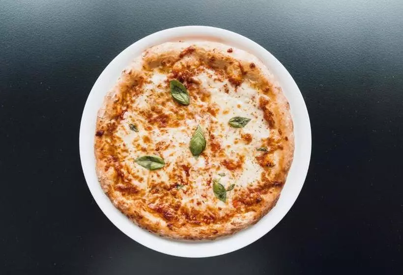 Greet Hotel La Rochelle Centre