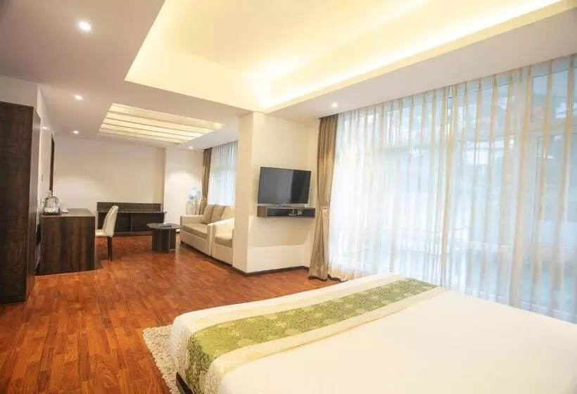 Hotelli Magpie Libing Grand