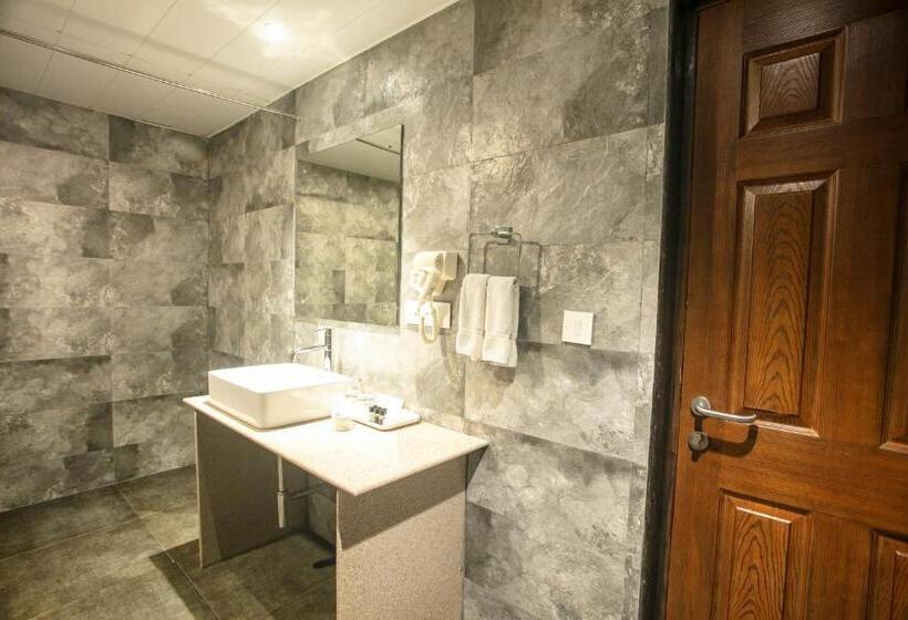 Hotel Magpie Libing Grand