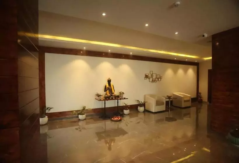 Hotelli Magpie Libing Grand