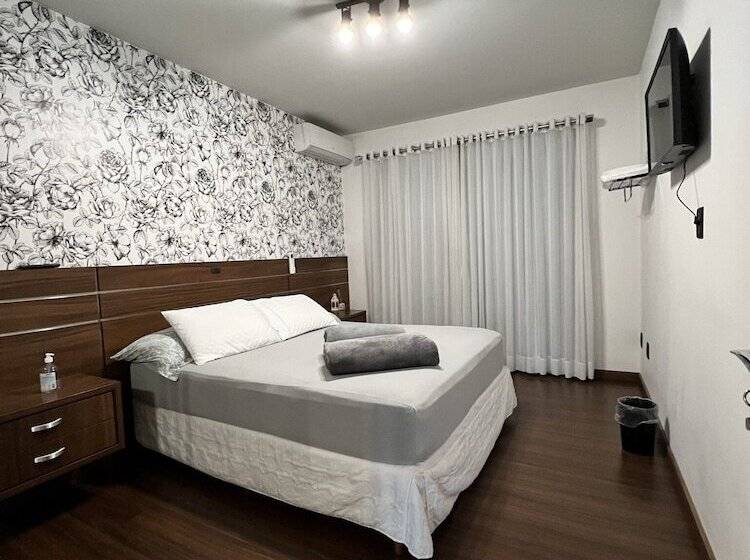 膳宿费 Pousada Central Jaraguá