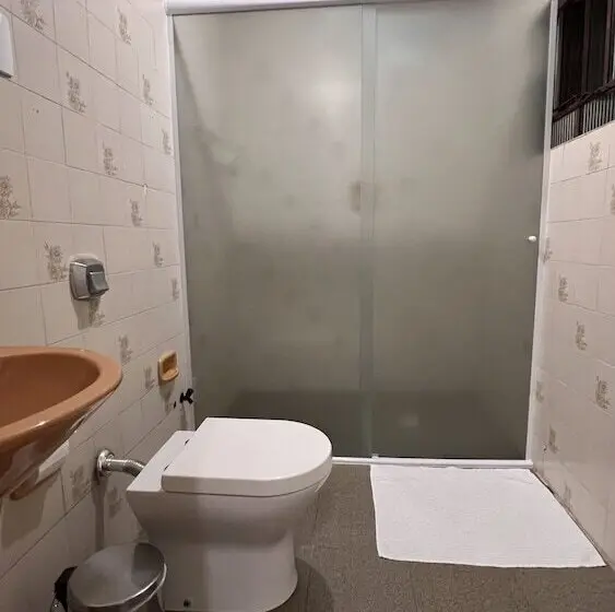 ペンション Pousada Central Jaraguá