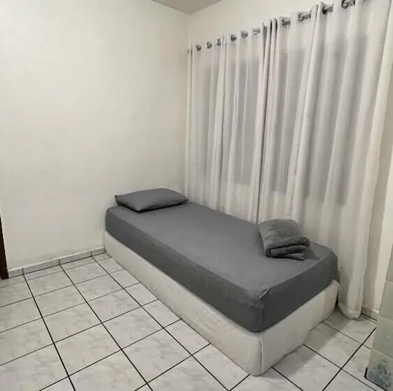 ペンション Pousada Central Jaraguá