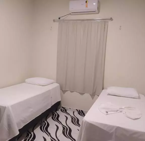 ペンション Pousada Da Praça