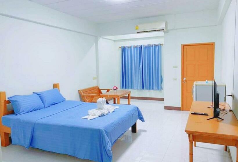 Resort พีพี วิลล่า บางแสน รีสอร์ท