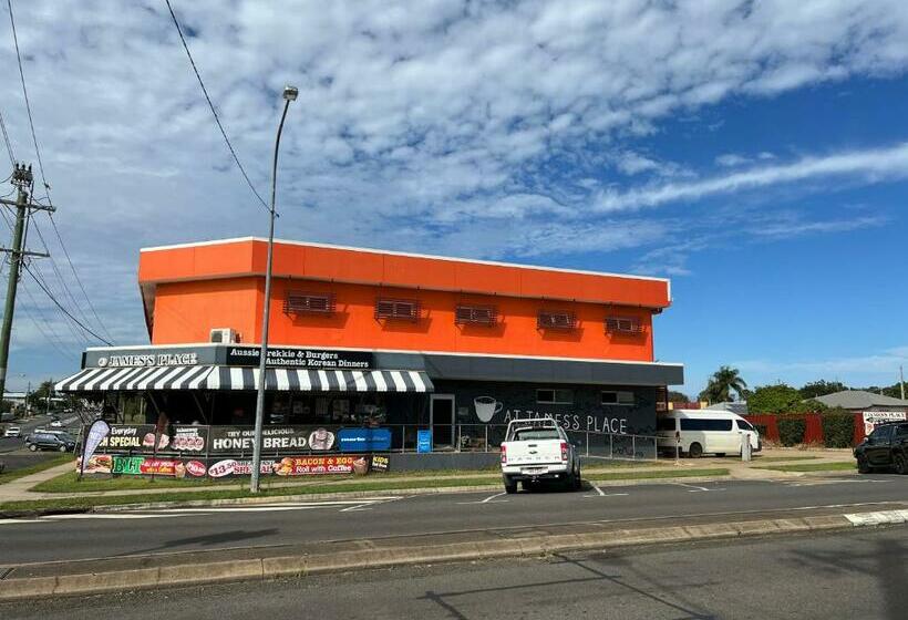 호스텔 Tomato Backpackers