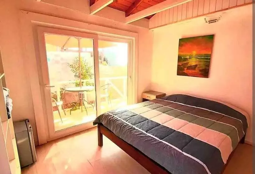 ベッドアンドブレックファースト The Ocean Hostel