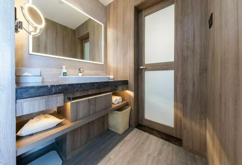 Atour Hotel Lanzhou Anning Zhonghai Plaza