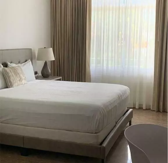 هتل Diana Princess