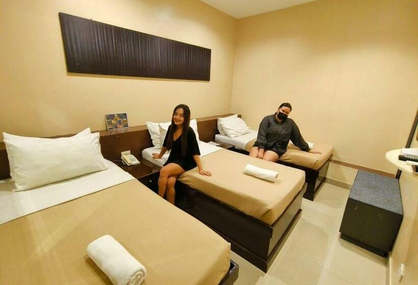 Отель Greenwindows