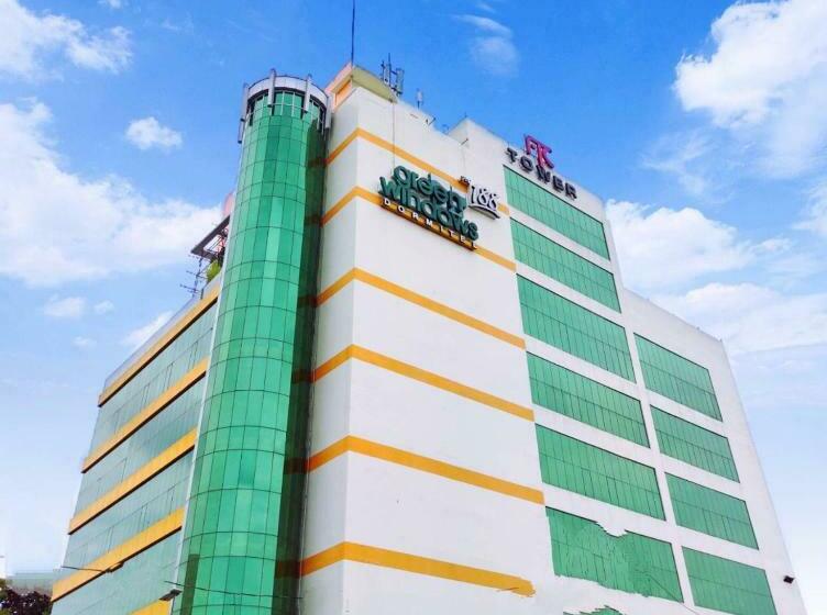 Отель Greenwindows