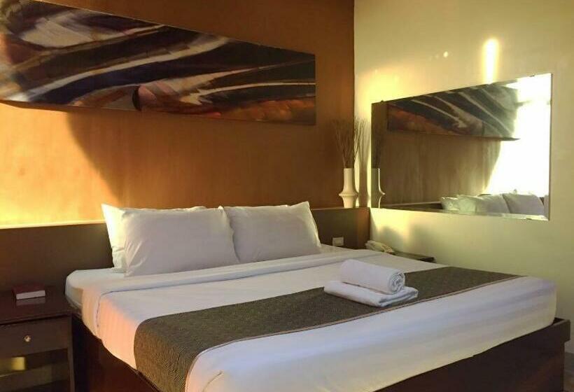 Отель Greenwindows