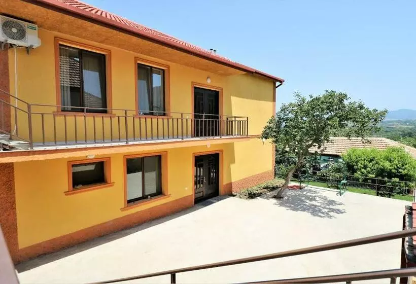 هتل Villa Gio