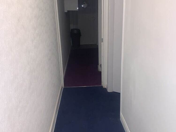 Пансион Red Rose Self Service