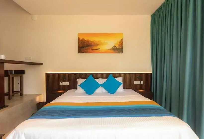 استراحتگاه Serendipity Lake Hikkaduwa