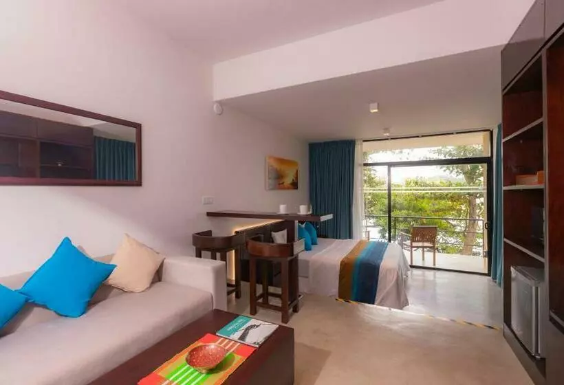 استراحتگاه Serendipity Lake Hikkaduwa