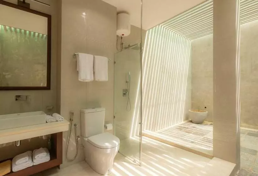 استراحتگاه Serendipity Lake Hikkaduwa