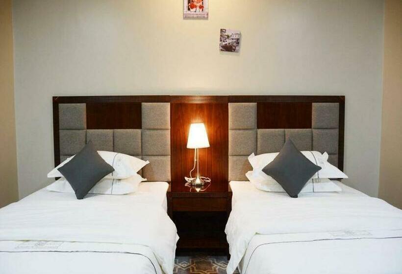 فندق المصباح المميز