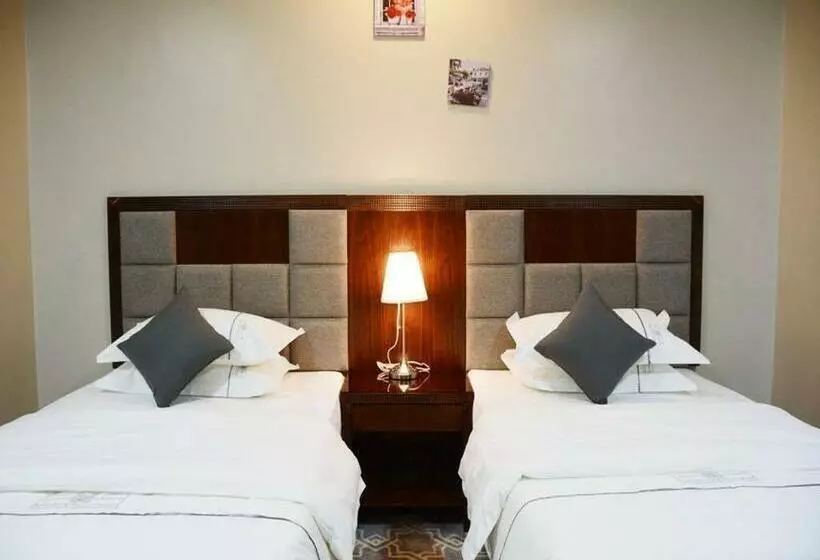 فندق المصباح المميز