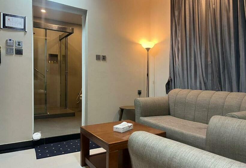 فندق المصباح المميز