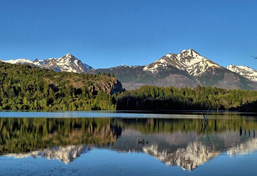 Hostel Le Fario Lodge In Patagonia