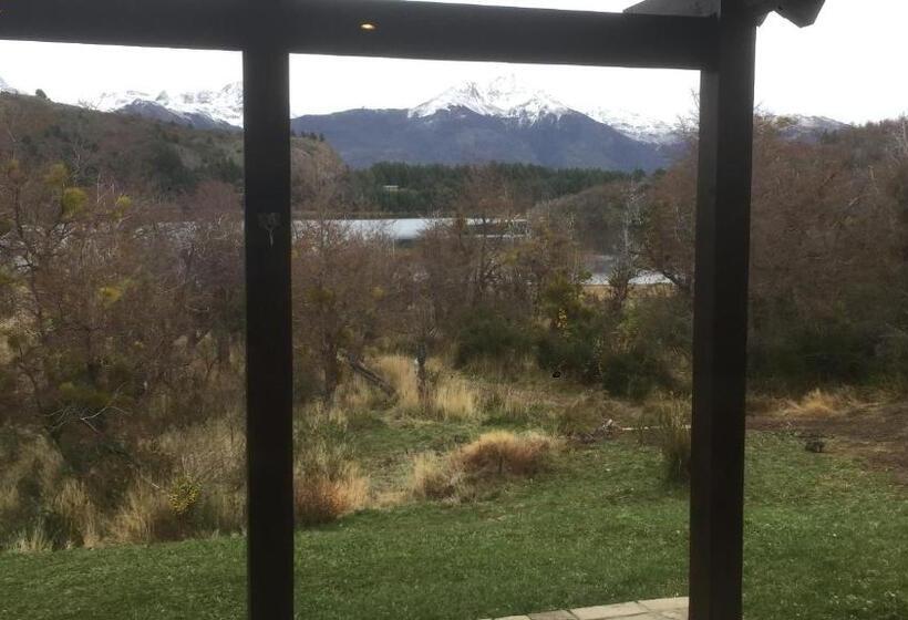 Hostel Le Fario Lodge In Patagonia