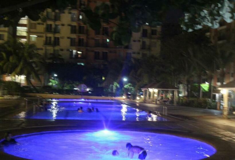 Chateau Elysee,by Dj Near Airport+wifi+netflix+kitchen